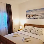 Apartman Marin - *