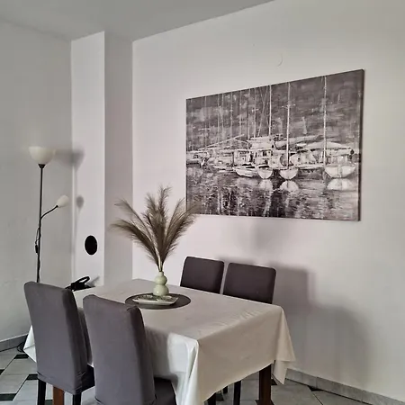 Apartment Marin -